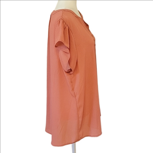 Curvy Girl 1x Flowy Boho Pink Polka Dot Blouse 1X - Picture 4 of 7